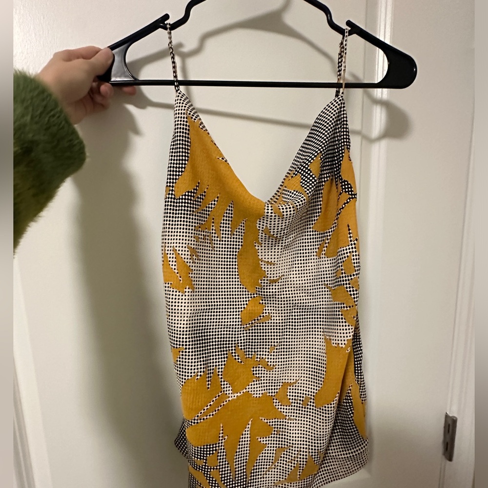 Aritzia | Babaton Camisole Floral Yellow and Black Print XS